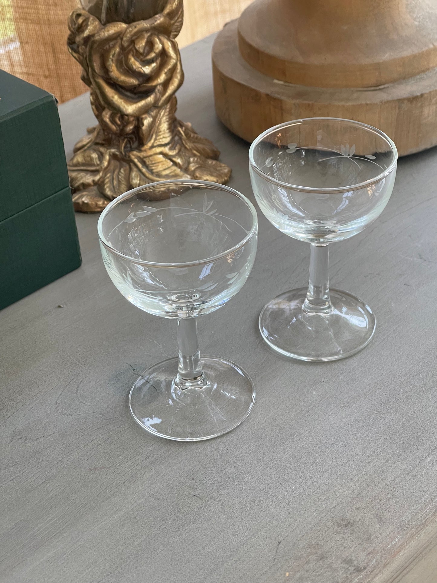vintage, petite aperitif pair