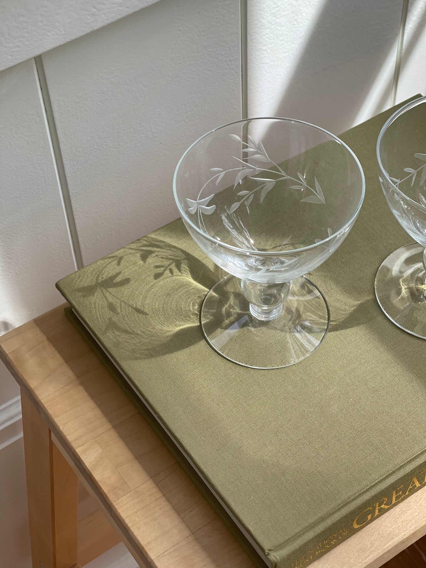 vintage, petite dragonfly glass